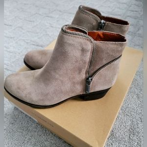 NIB Lucky Brand Oiled Suede Booties